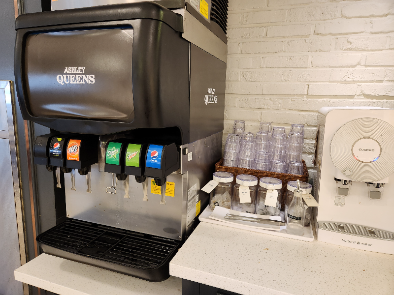 서울대입구 에그옐로우 애슐리퀸즈