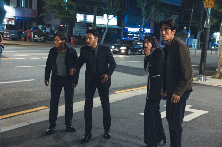 중간계 (2025) 영화 리뷰
