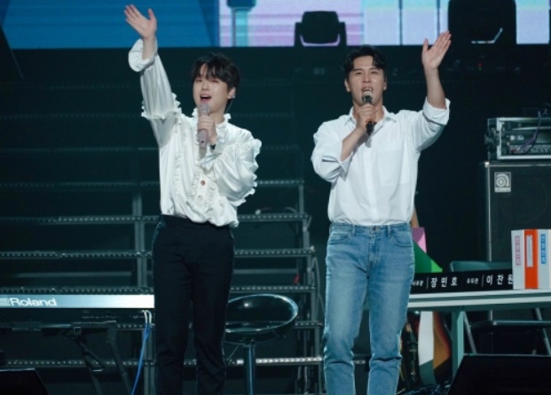 장민호·이찬원 '민원만족 콘서트'
