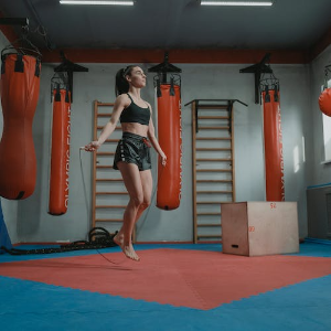 뱃살 빼는 효과적인 유산소 줄넘기