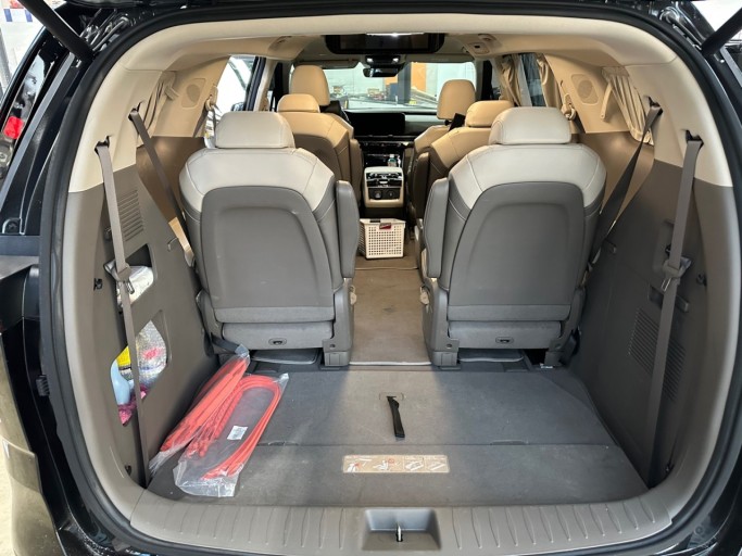 2025 기아 카니발 차박 공간