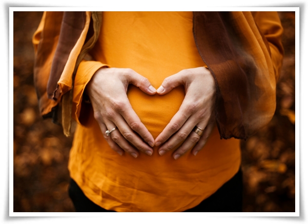 보험료를 전액 지원하는 출산 장려 공익 보험 &quot;우체국 대한민국 엄마 보험&quot;