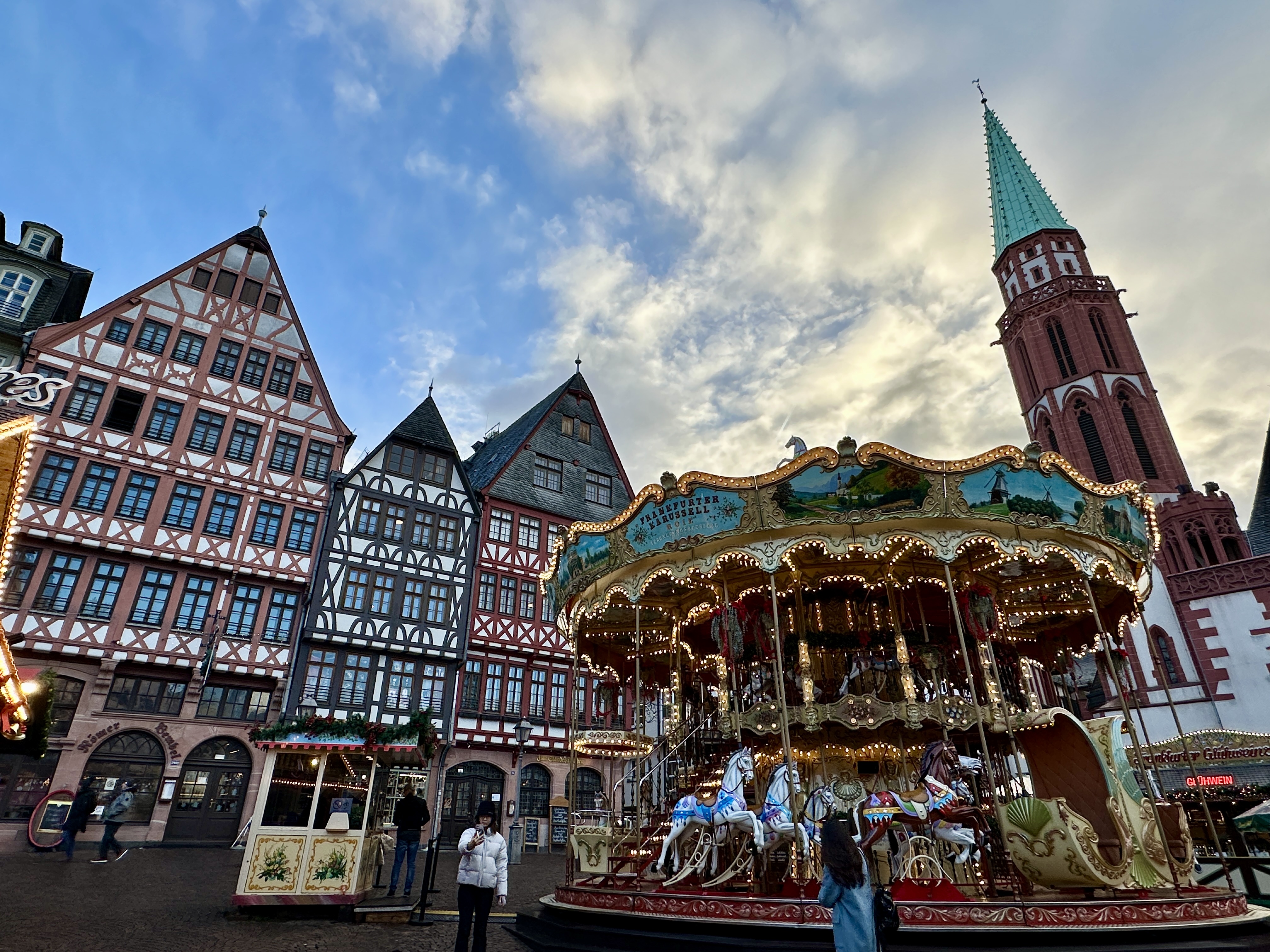 뢰머광장 회전목마