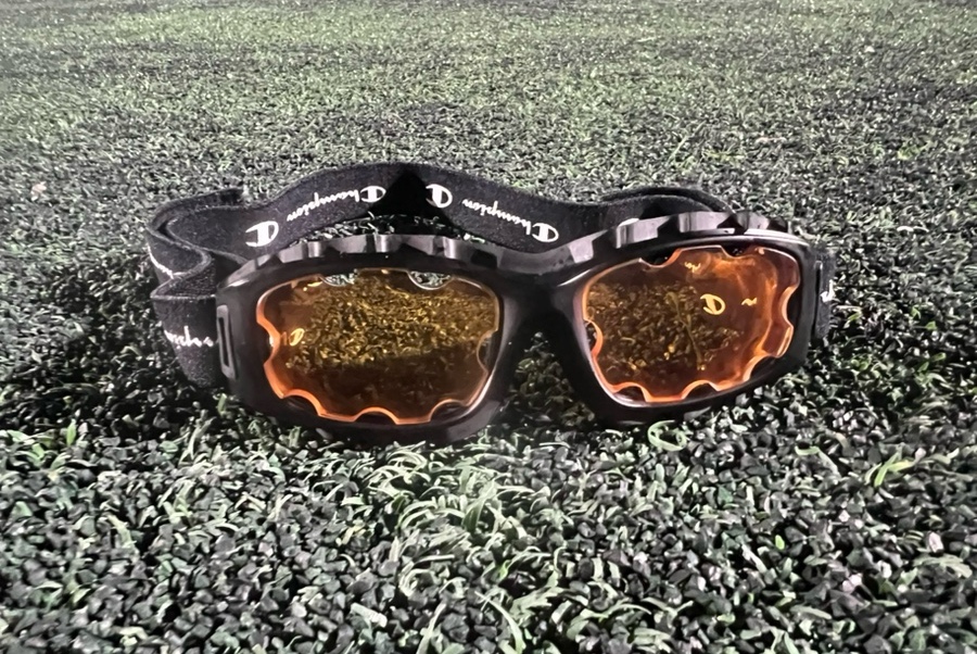 축구고글은 퍼시몬 컬러렌즈가 좋다는 걸 알려주는 이미지