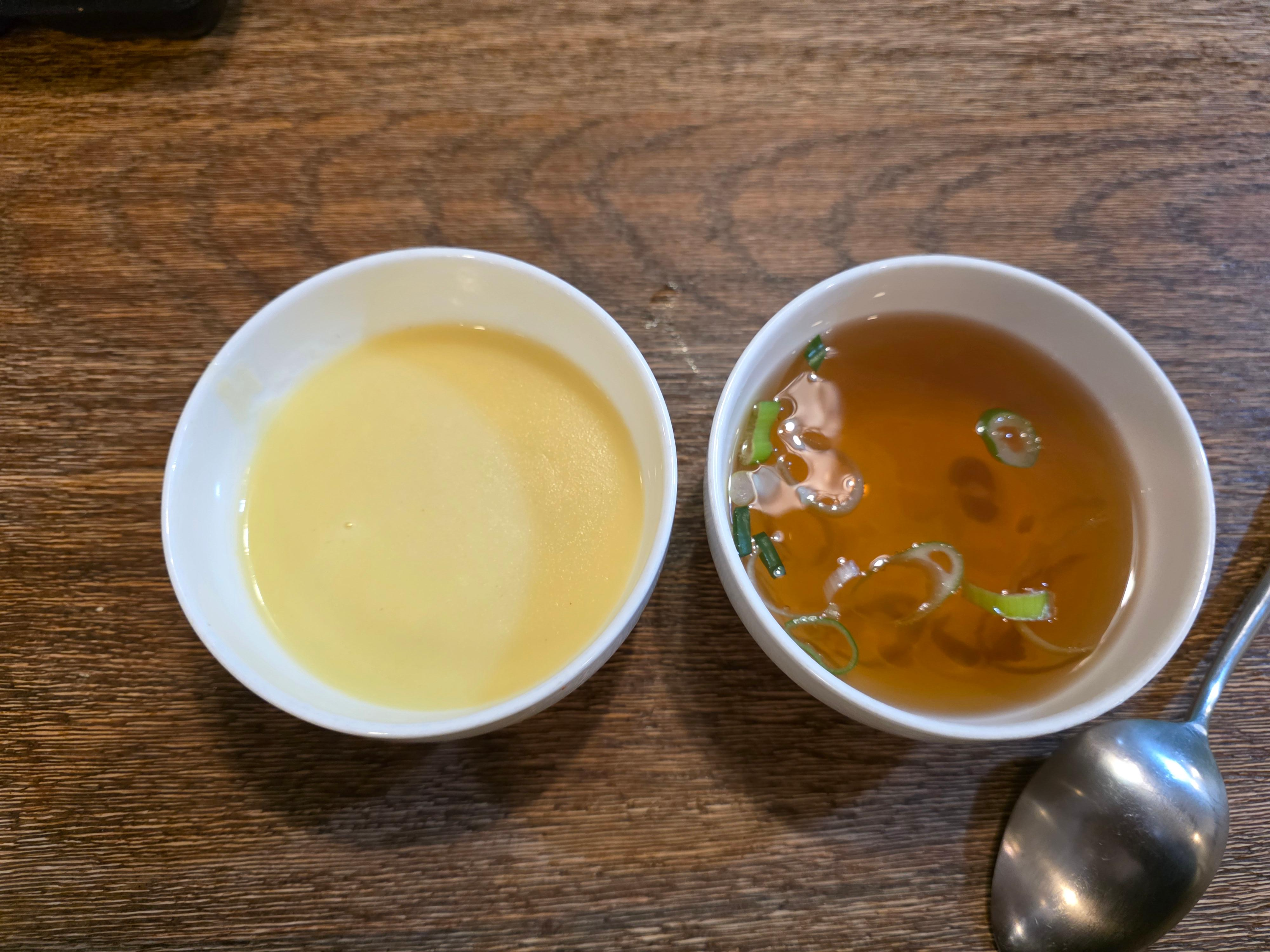 금돼지왕돈까스 스프