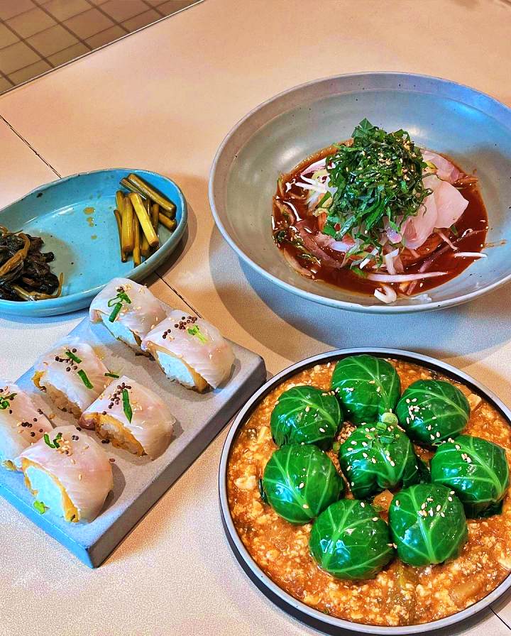 토요일은 밥이좋아 성수 서울숲 캐주얼 한식 맛집 전복들깨국수 강된장쌈밥 제철회묵은지말이 돌문어간장국수 서울 핫플레이스 재벌집 장손 김남희 토밥 좋아 방송정보