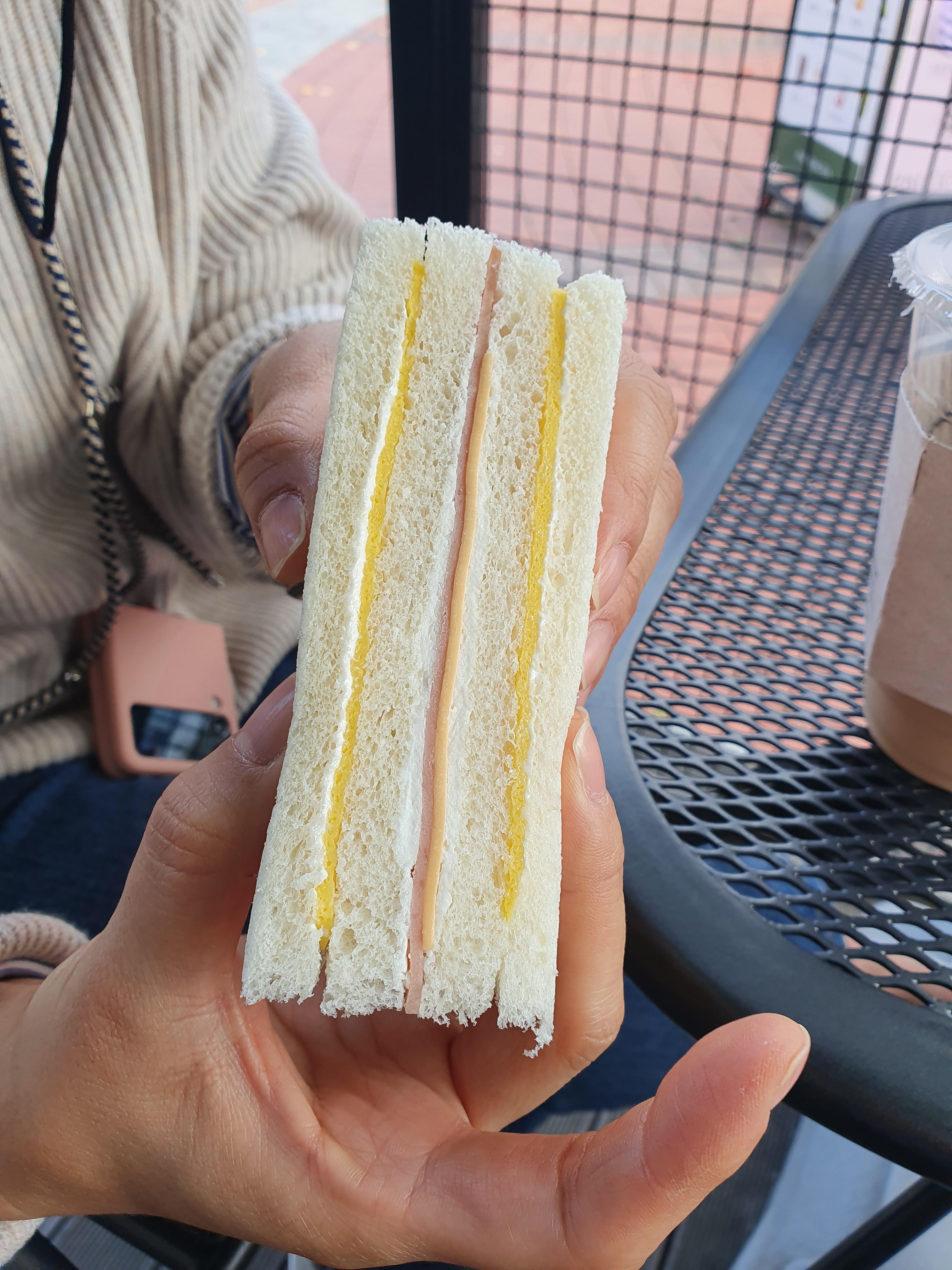 식감이 부드럽지 않아서 아쉬웠던 대만식 햄치즈 샌드 위치 FROM 관저동 팔공티