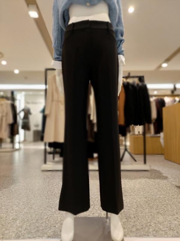 쉬즈미스 세미 부츠컷 슬릿 슬랙스 SWWSLM41020