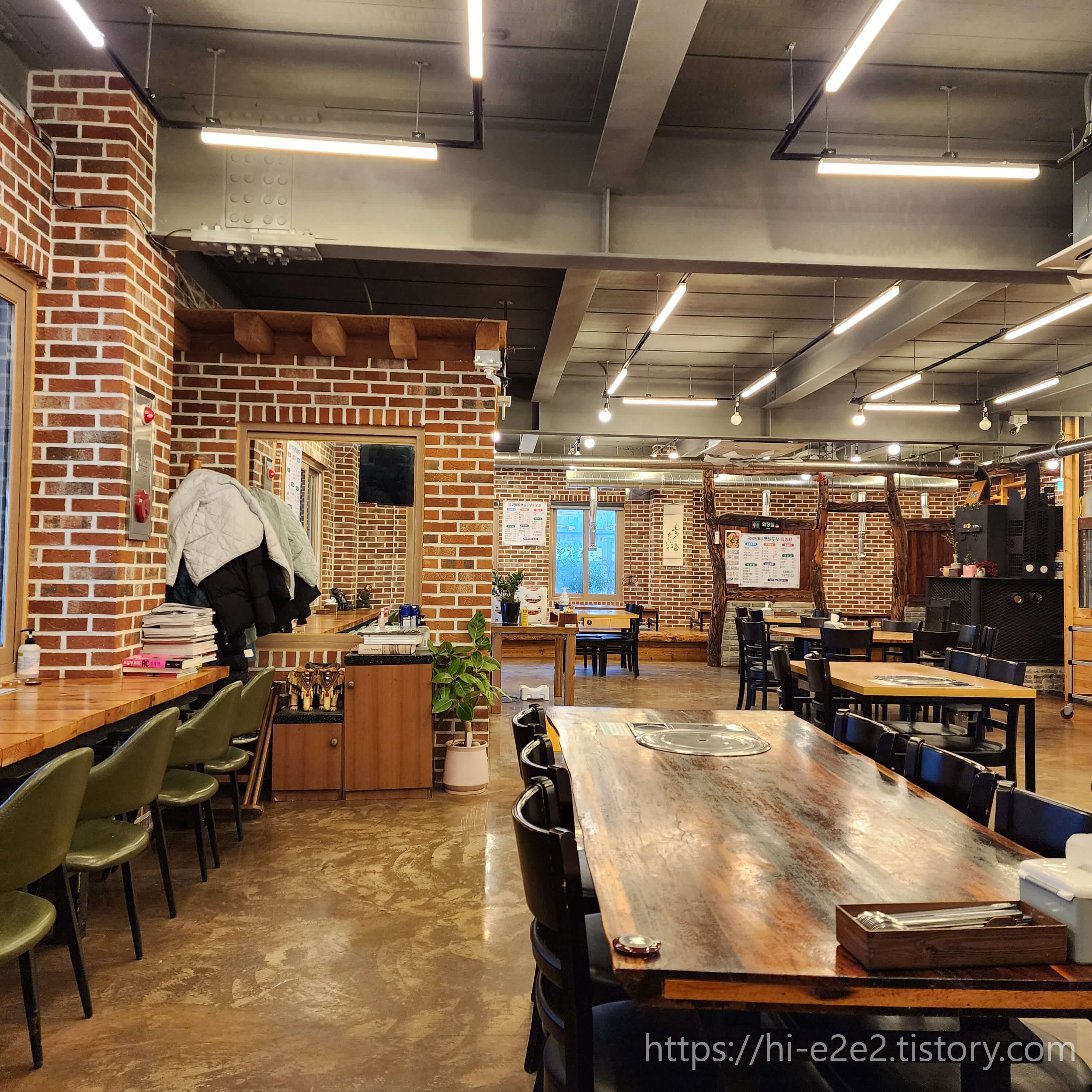 국보966 옛날두부 내부