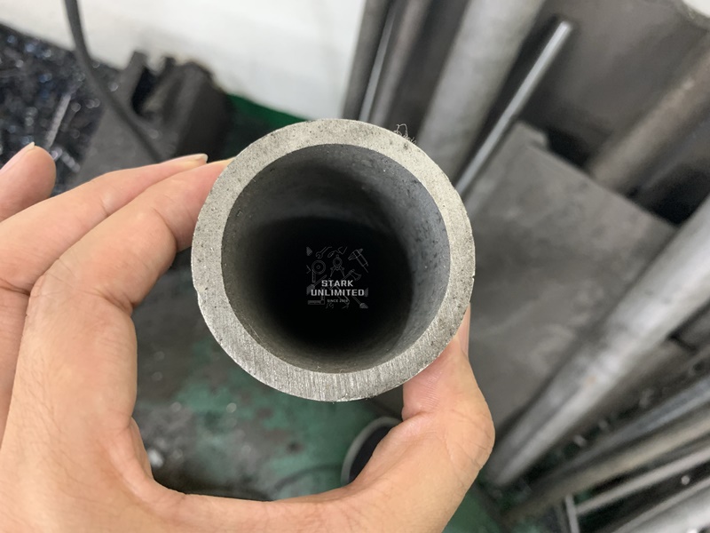 S - Seamless (이음매가 없는 관)