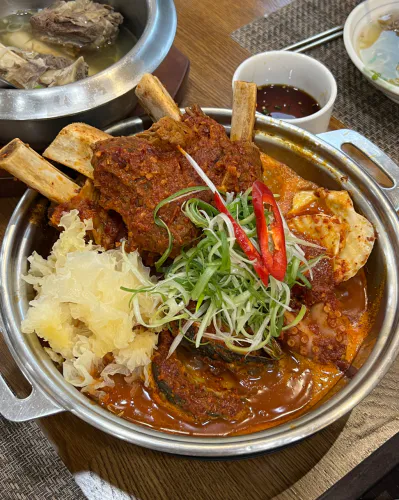 고수의 부엌 더덕 해물 갈비찜