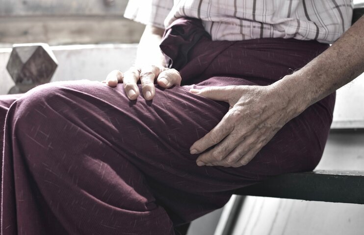 허벅지 뒤쪽 통증 원인