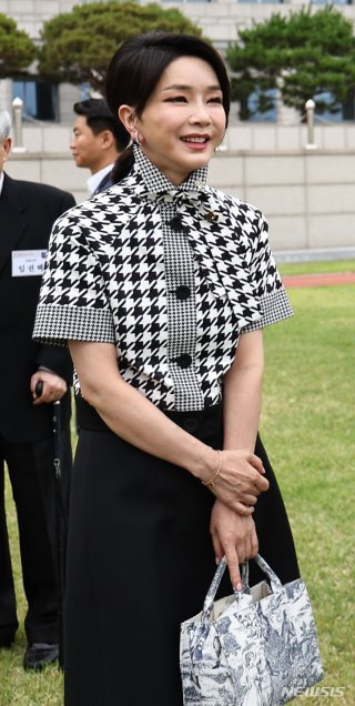 김건희 반클리프 목걸이 해명