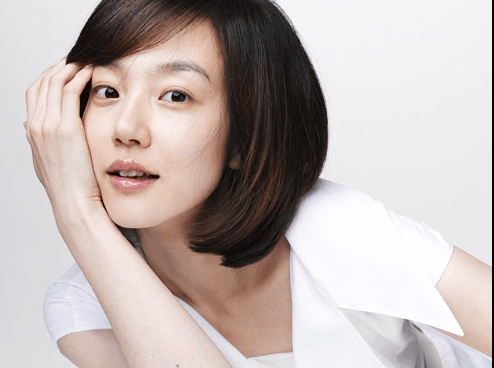 바닥에 드러누워