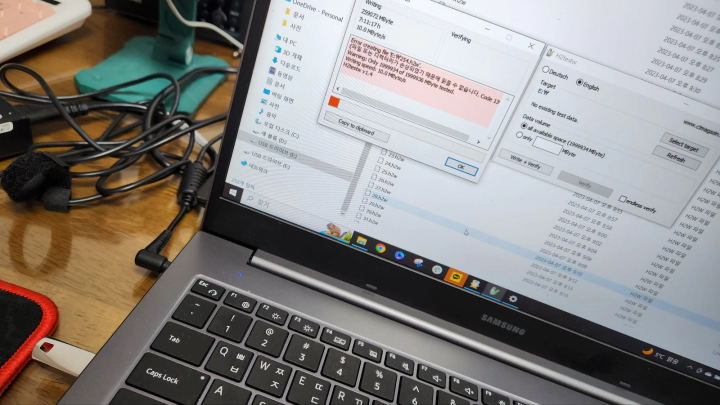 알리익스프레스 사기 2테라 USB 환불. h2testw의 모습. 1G짜리 파일들이 계속 생겨난다.