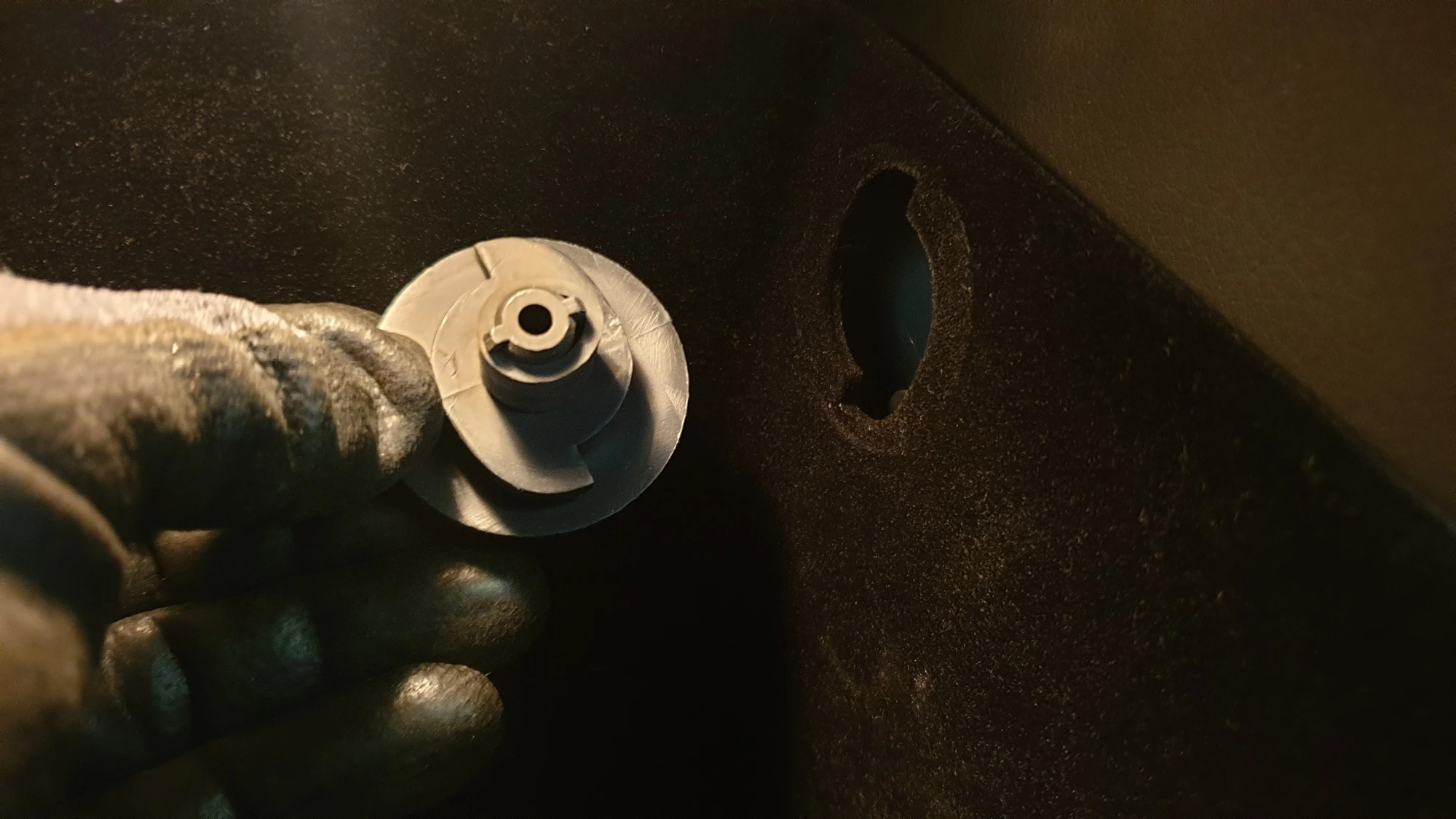 글로브박스 걸쇠 부품