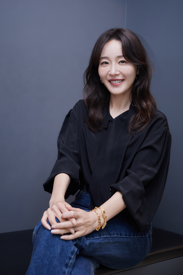 엄지원