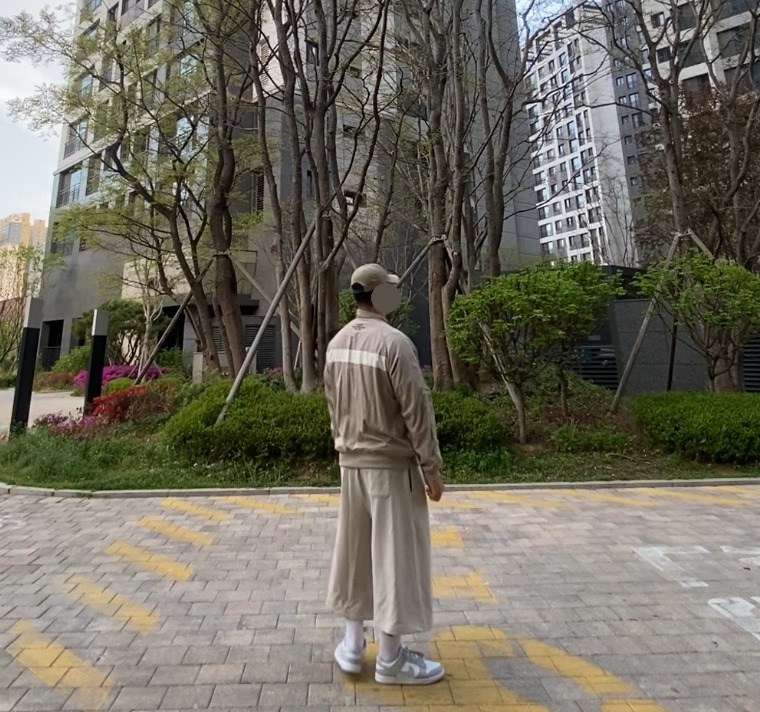 데일리룩('26. 4. 19.)폴로랄프로렌 더블알엘 가먼트다잉 볼캡, 나이키 코르테즈 바람막이, 무신사스탠다드 버뮤다 스웨트팬츠, 나이키 장목, 나이키 덩크로우 레트로 그레이 포그