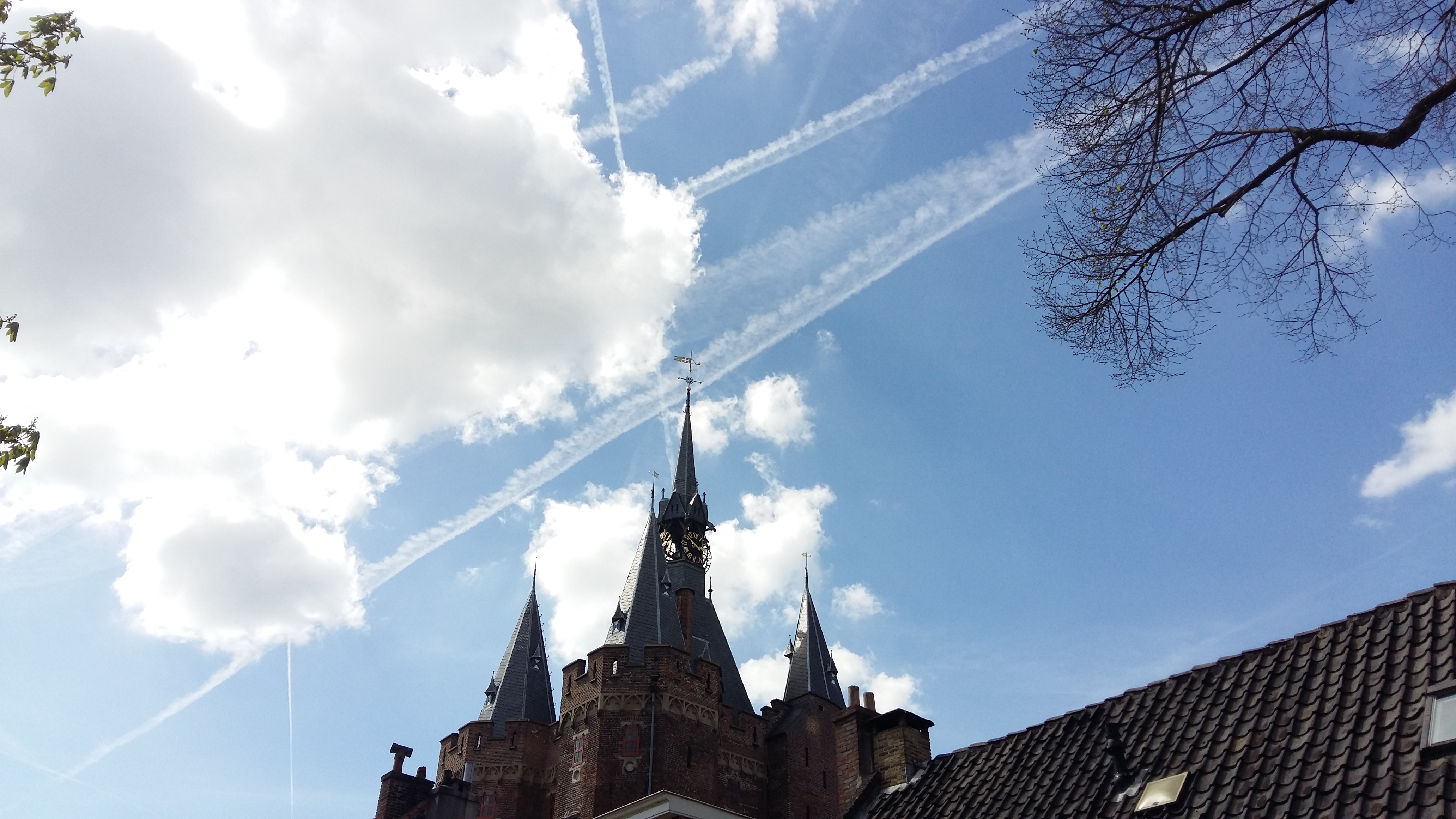 네덜란드 즈볼라 사센포르트와 하늘