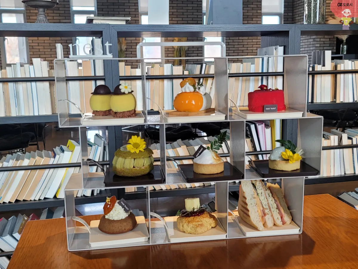 인천-중구-영종도-네스트호텔-쿤스트라운지-애트터눈-티-세트-9종-디저트