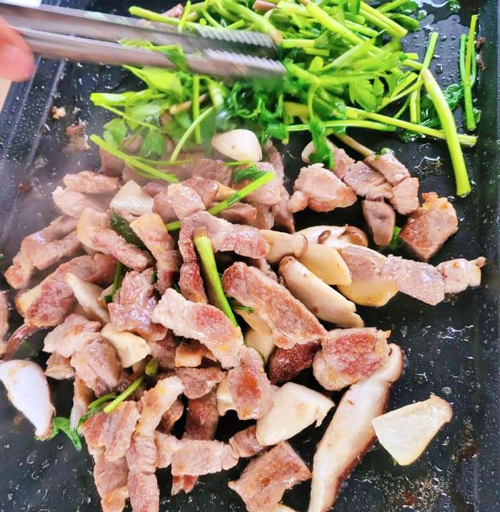 생방송 오늘저녁 김포 미나리삼겹살 맛집