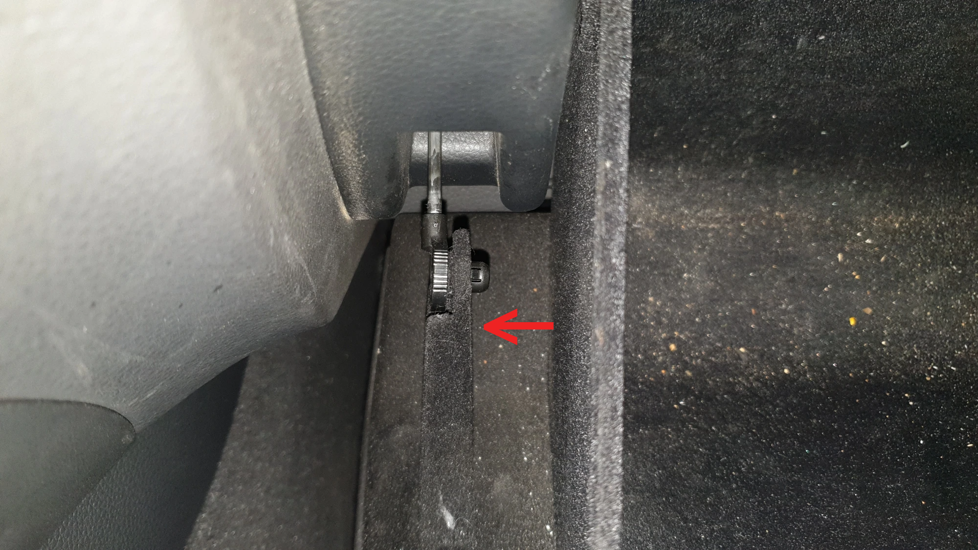 글로브박스 고정 고리