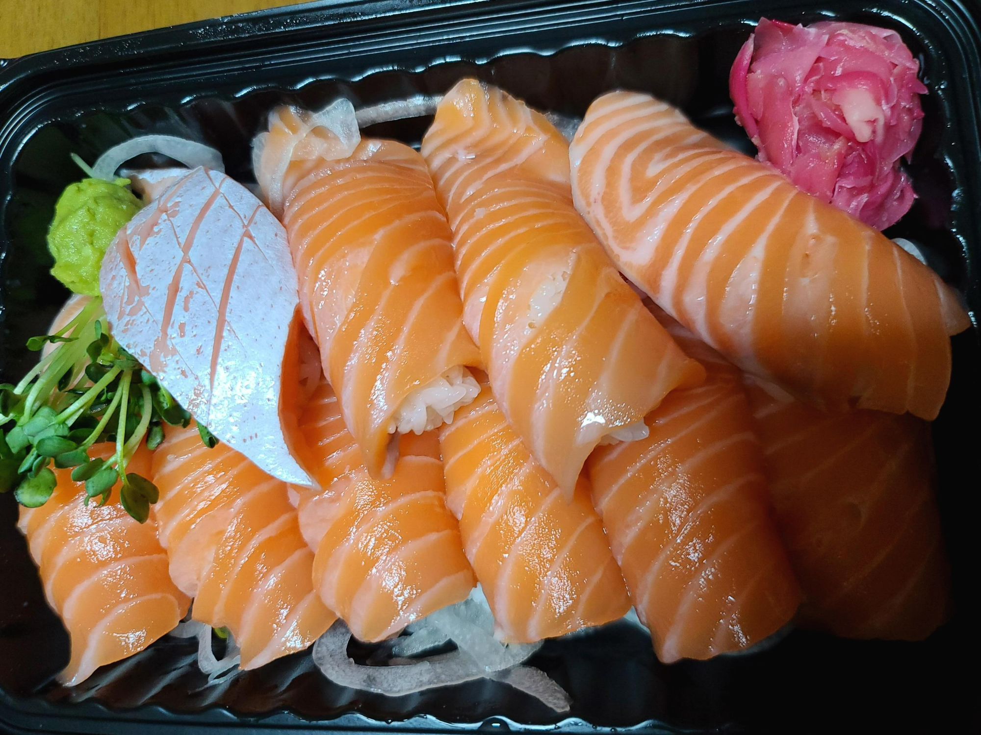 내가 사랑하는 연어초밥, 연어스시!! 랑..고양이들.