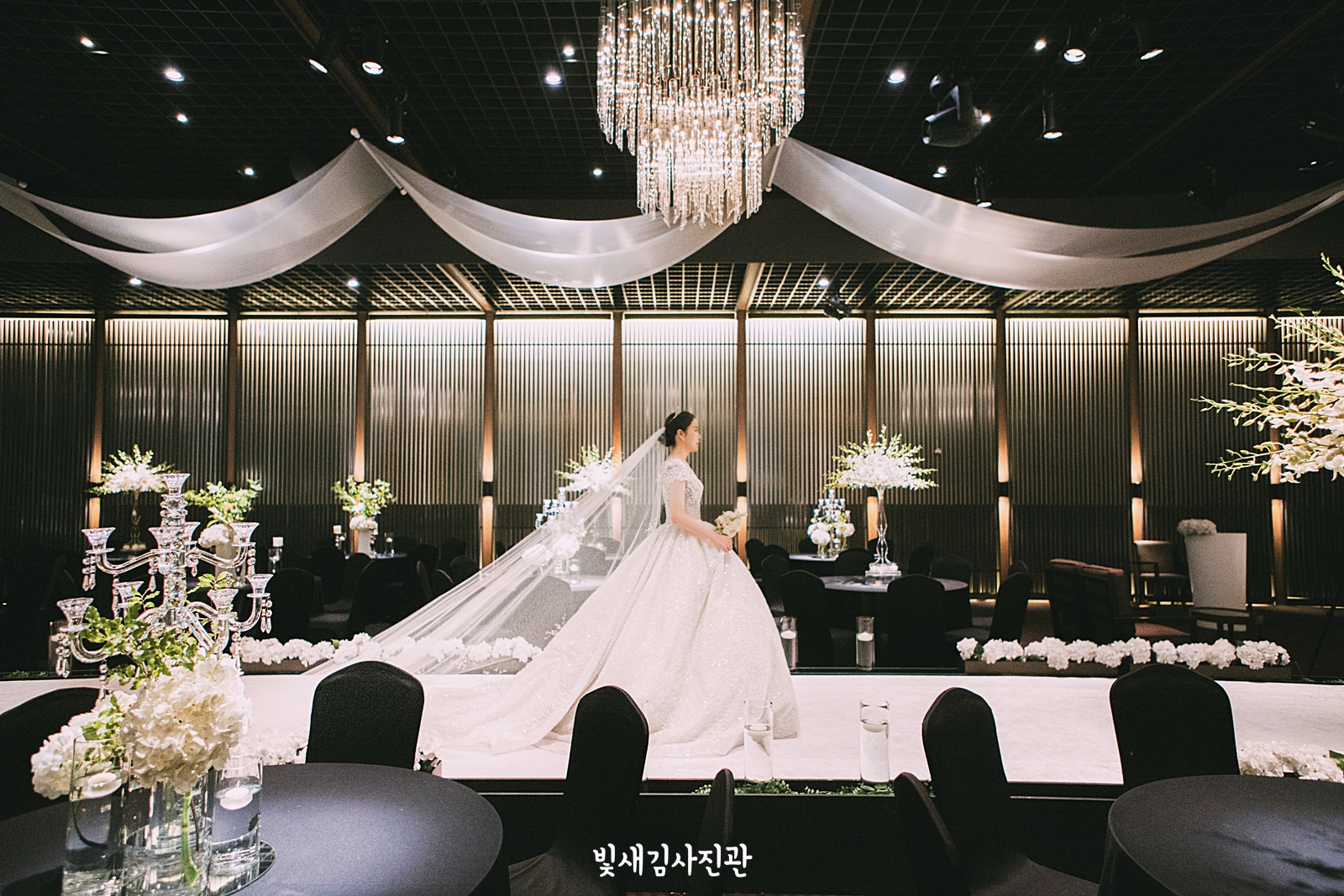 더컨벤션 송파문정 본식스냅 13