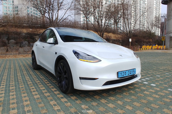 테슬라 모델 Y 관련 이미지