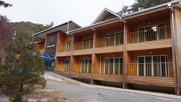 검마산자연휴양림 객실 내부 사진