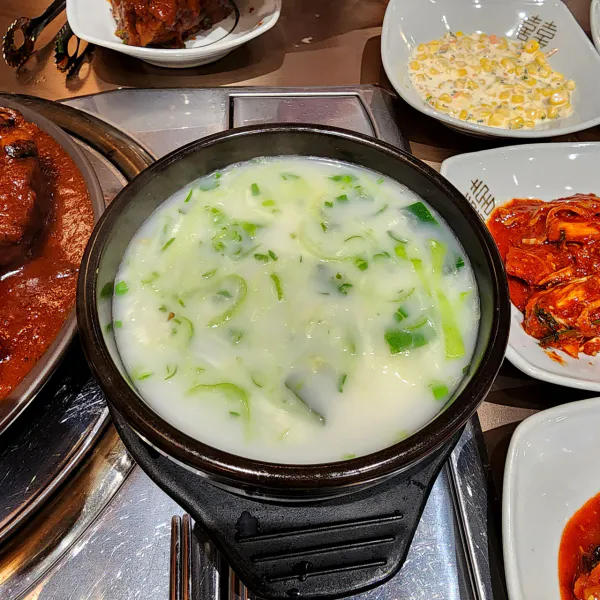 생생정보 우와한 식당 숯불돼지목뼈구이 