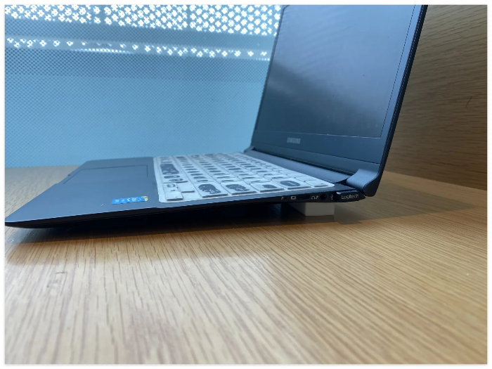 다이소-지우개로-노트북-쿨러-적용-이미지