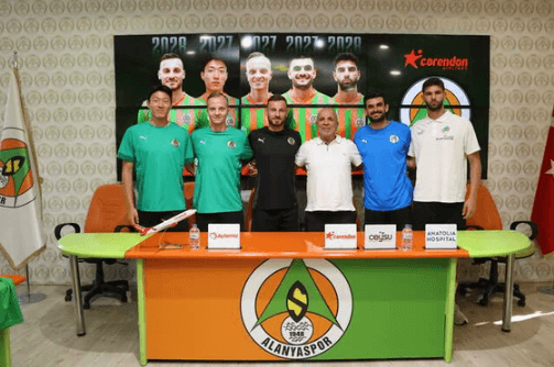 황의조, 불법 촬영 혐의 속 튀르키예 재계약&hellip; 2027년까지