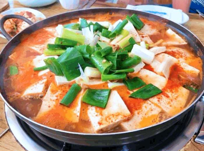 토요일은밥이좋아 토밥좋아 천안 감칠맛 생태찌개 맛집
