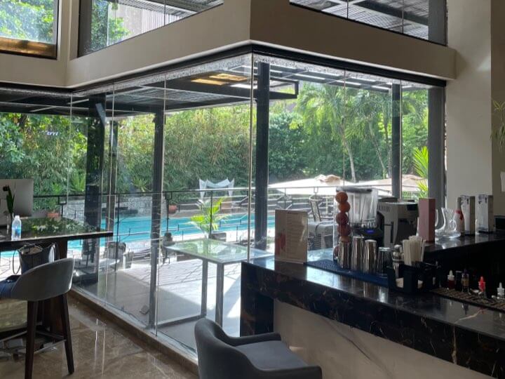 세다-아얄라-로비-바-수영장