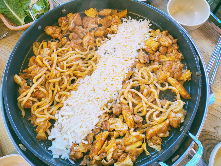 Gapyeong local food, Korean spicy chicken