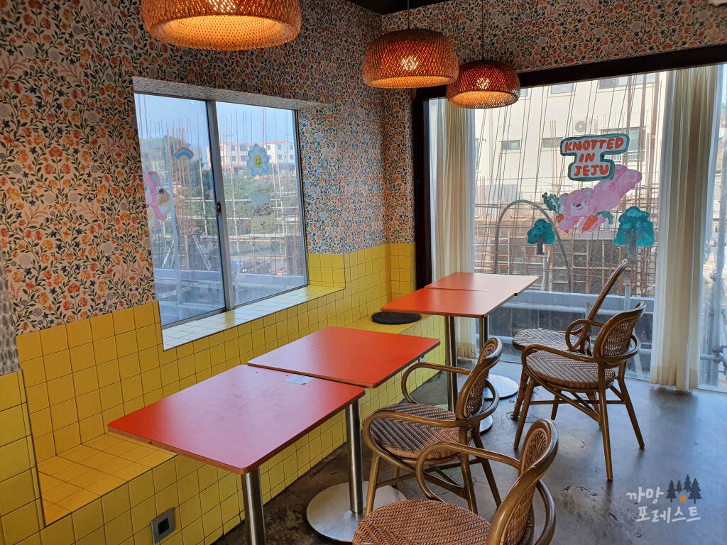 제주 카페 노티드 매장내부