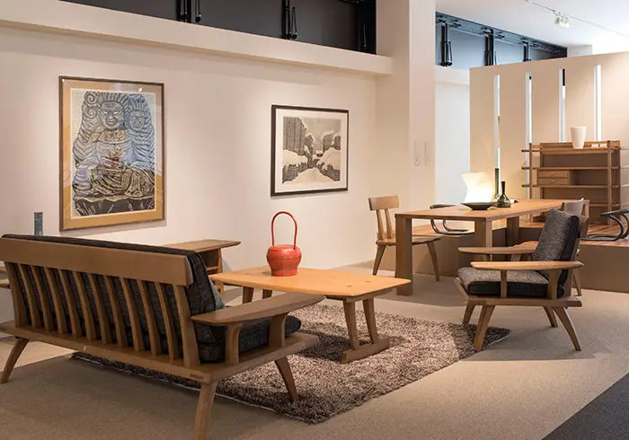 Hida Sangyo 매장 전경