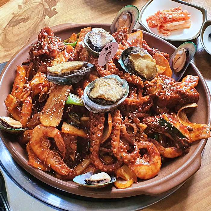 생생 정보마당 영종도 을왕리 왕갈비 해물 전골 맛집