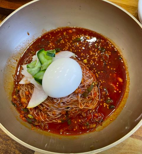 비빔냉면