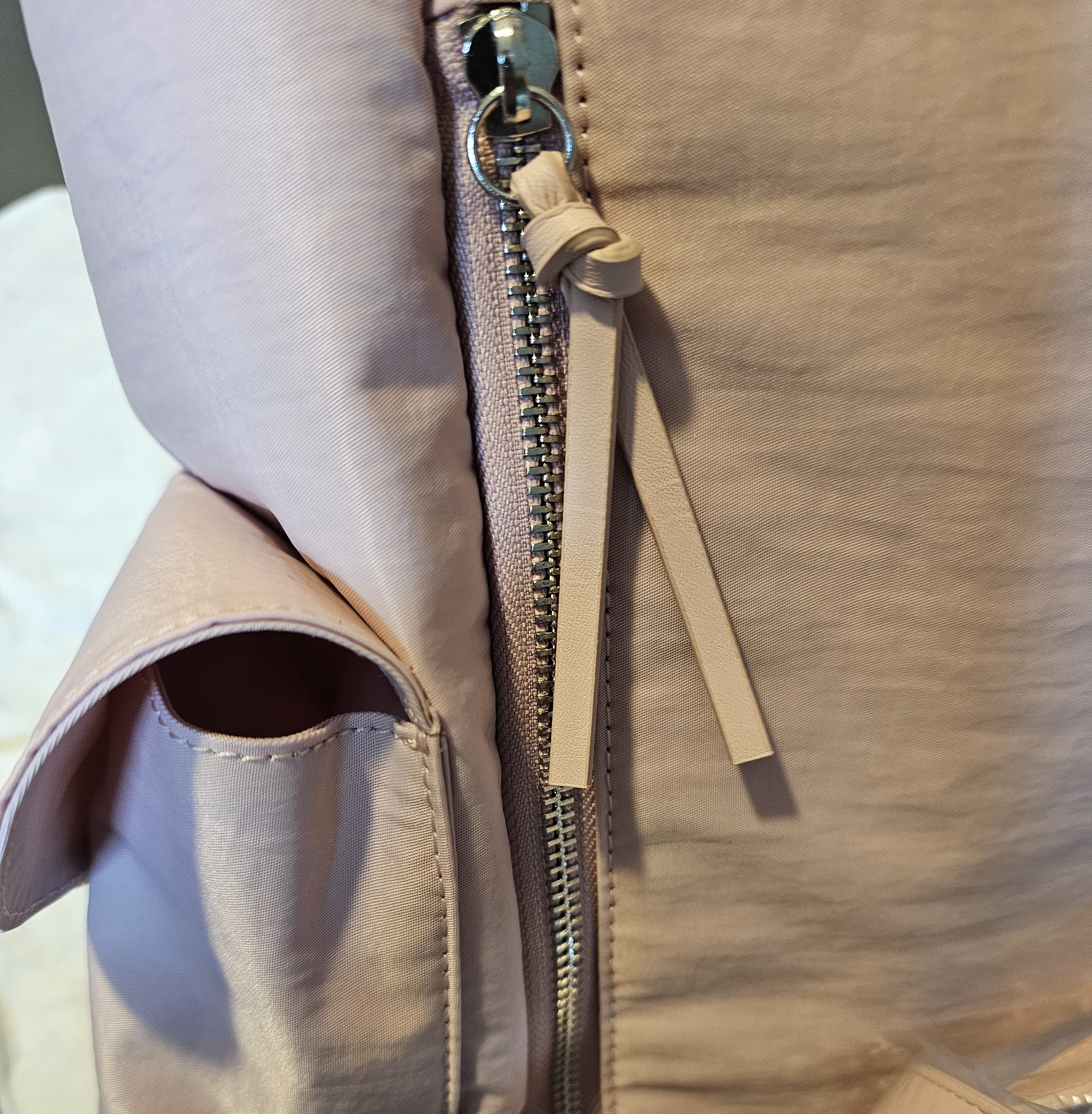 아뜰리에파크 저니 백팩