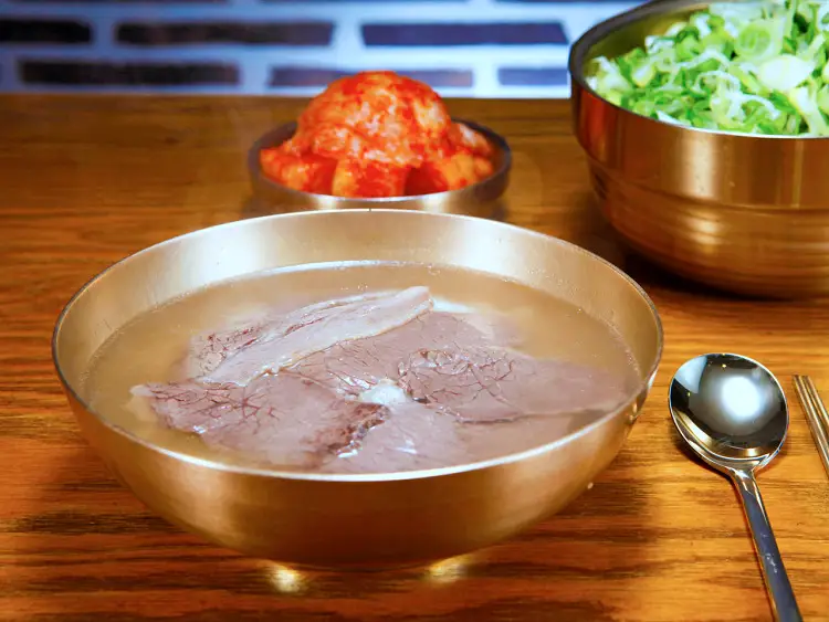 전참시 전지적참견시점 이영자 직접 끓인 보리차 청담부부 정우성 이정재 웃게한 디저트 맛집 80년 노포 방짜유기 한우 곰탕, 수육 여의도 국회의사당역 곰탕집 맛집 소개