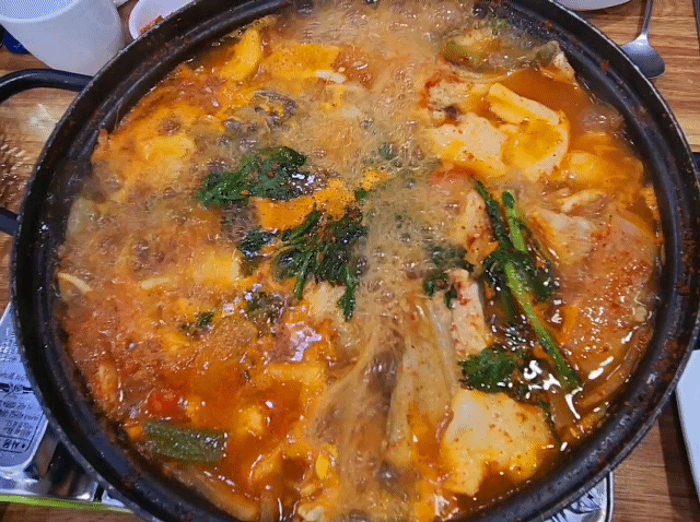 동해바다매운탕수제비