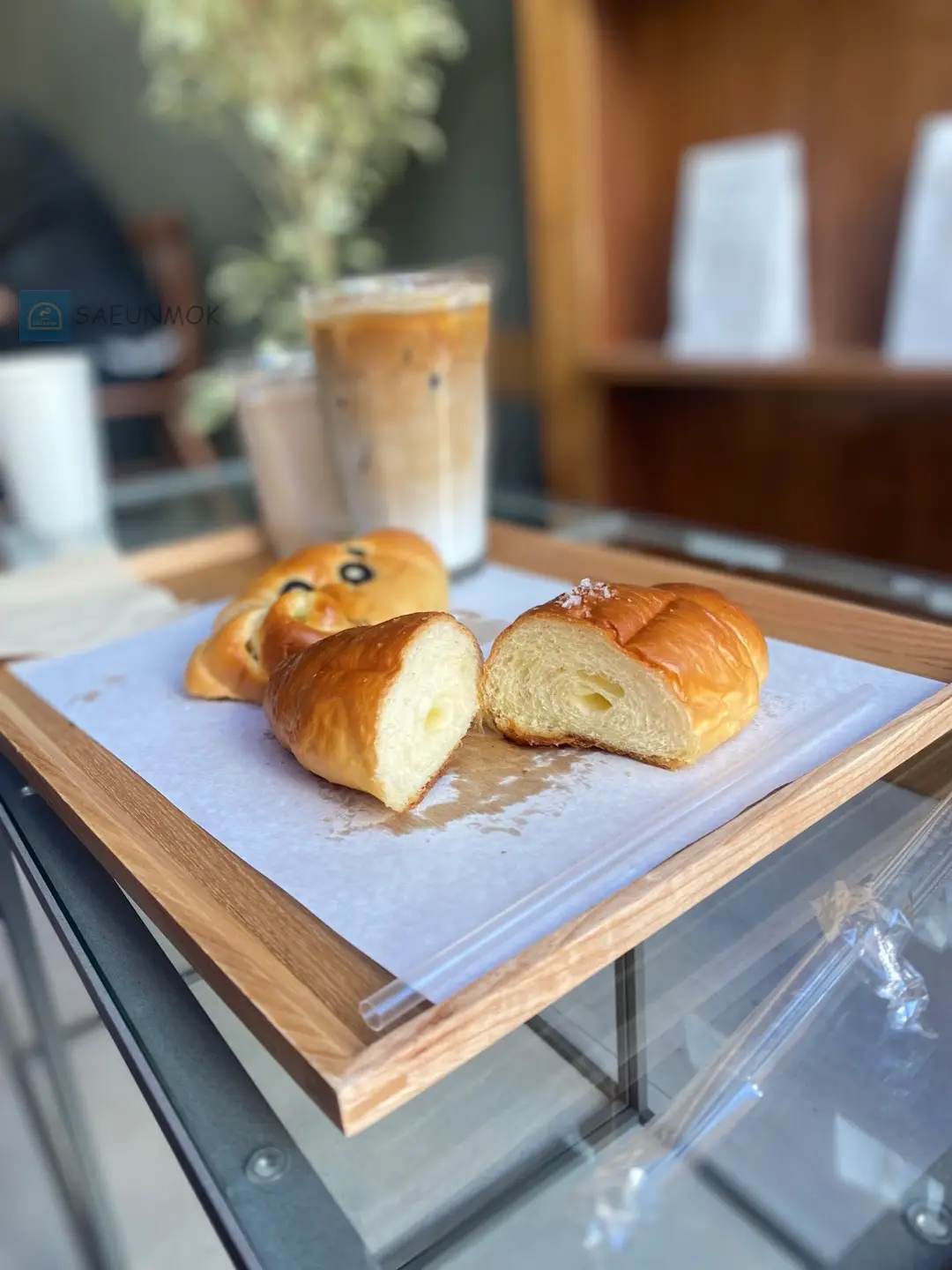 솔트-베이커리-소금빵
