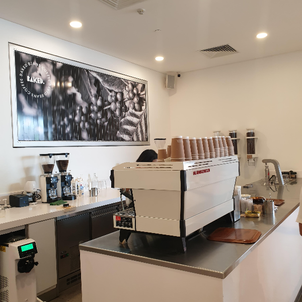 베이크트 스미냑(BAKED Seminyak): 발리 스미냑(Bali Seminyak)지역 카페_에스프레소 추출 공간