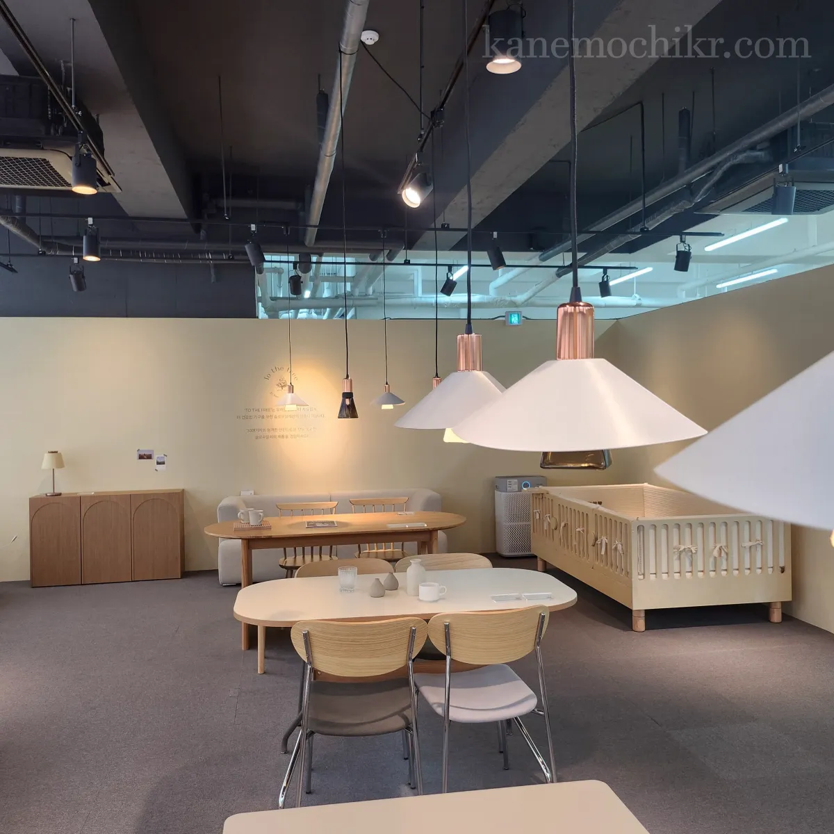 레이디가구-매장정보