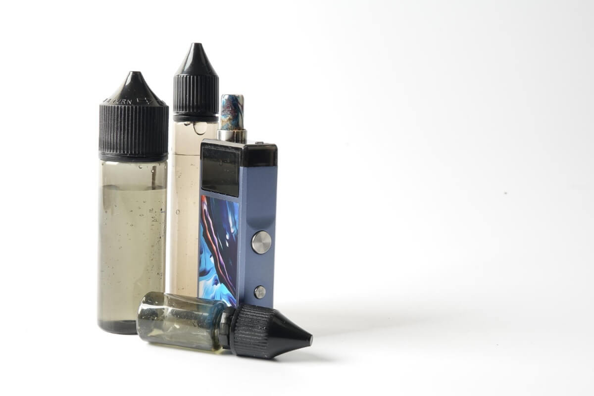 전자담배와-액상카트리지