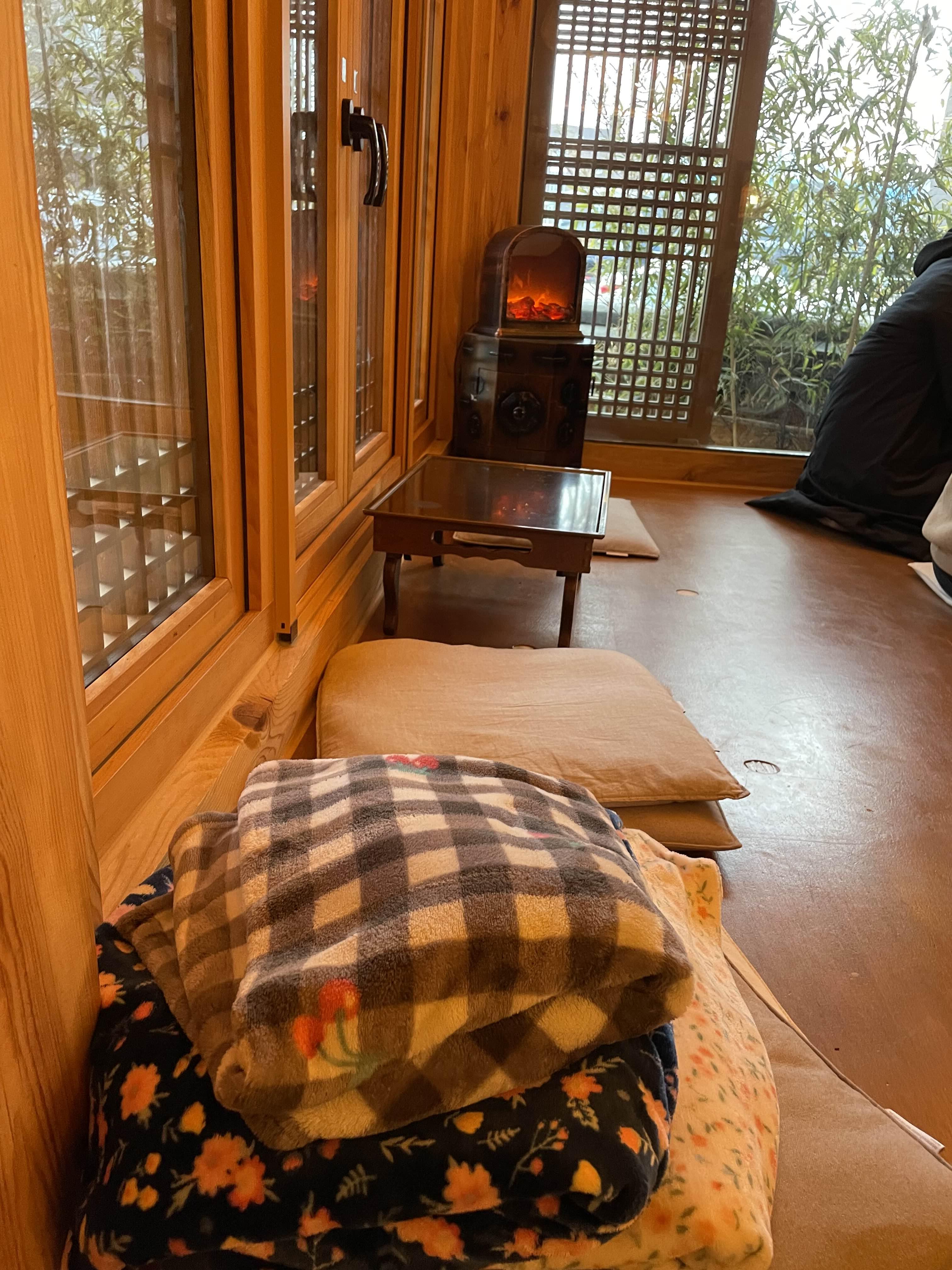 카페금성동_좌석