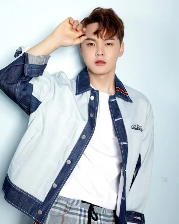 박서진 사진