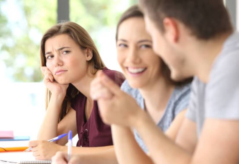 전파트너를질투하는꿈